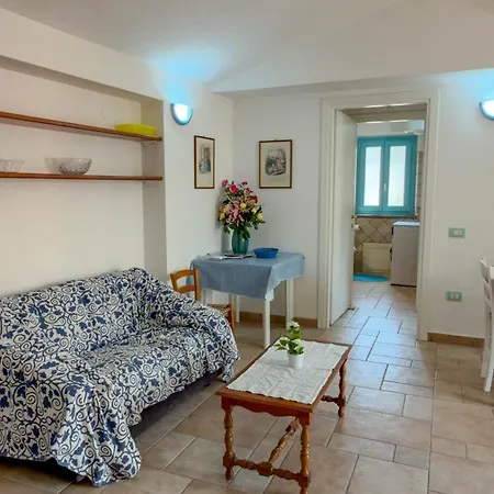 Mediterranean House * 多尔加利